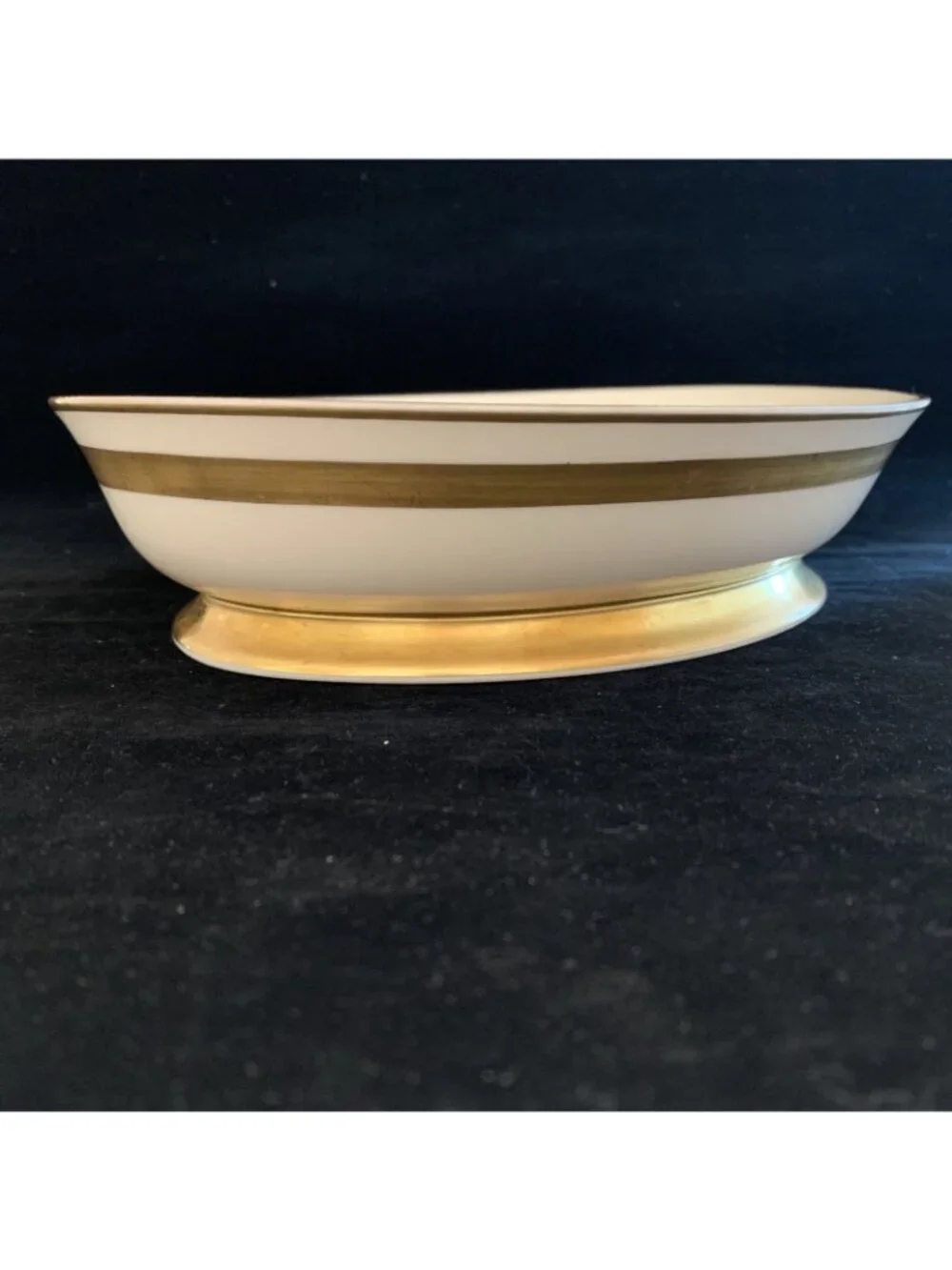 Flintridge Huntington Oval Serving Bowl 9.75